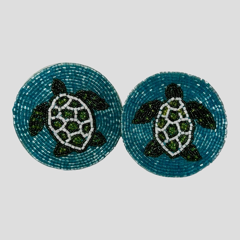 EUC UNBRANDED Beaded Turtle Coasters‎ (set of 2) - Teal & Green